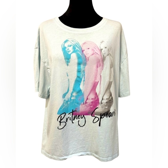 Britney Spears Tops - Britney Spears Graphic Tee short sleeve size large